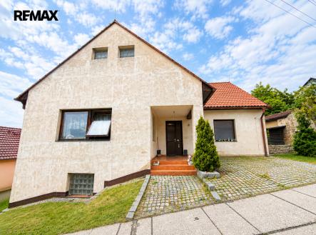 40c7eb92-38b6-48d4-927c-59a9bb7ea5b6.png | Prodej - dům/vila, 192 m²