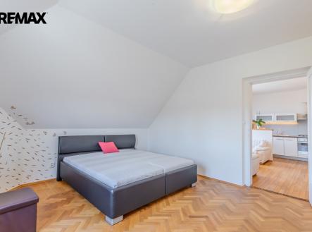 zelena-4.jpg | Pronájem bytu, 2+kk, 52 m²