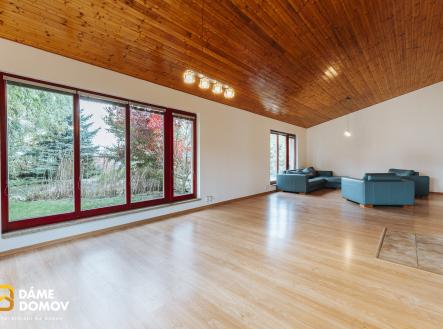 012 | Prodej - dům/vila, 350 m²