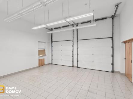 010a | Pronájem - obchodní prostor, 142 m²