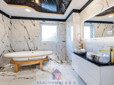 p1708355.jpg | Pronájem bytu, 4+kk, 267 m²