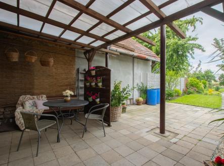 zahrada-2 | Prodej - dům/vila, 221 m²