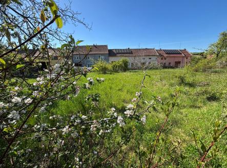 370a0bad-6784-498d-8bea-ee86672f2308 | Prodej - pozemek pro bydlení, 828 m²