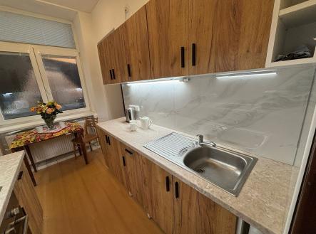 c6ad4695-f81f-4fce-8c5c-1d654c9d7cca | Pronájem bytu, 2+1, 71 m²