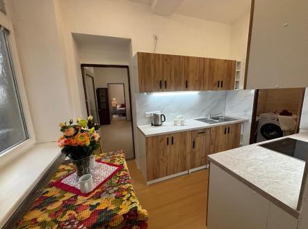 d3659140-c7db-42e5-aba8-79a80811ad40 | Pronájem bytu, 2+1, 71 m²