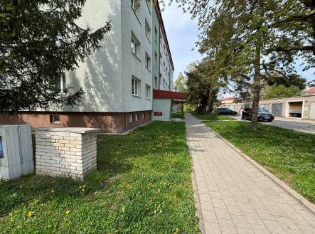 2ab72f31-c402-4a36-b573-756cbf59d200 | Prodej bytu, 4+1, 104 m²