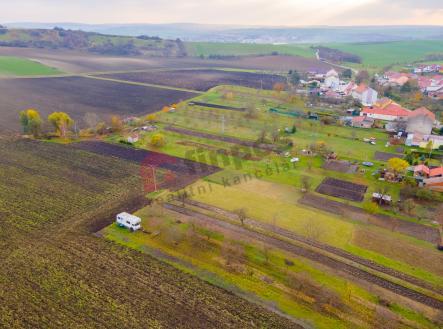 Prodej - pozemek, zahrada, 2 177 m²