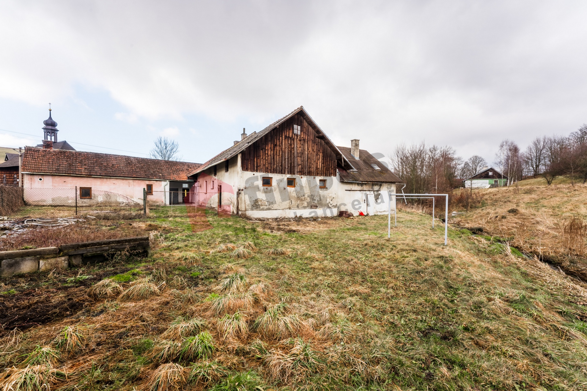 Prodej rodinného domu v Lipné u Potštátu, 400m2, pozemek 4.950m2