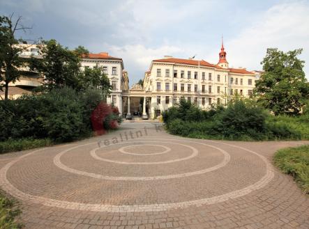 Pronájem bytu, 1+kk, 38 m²