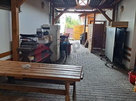 Pronájem - restaurace, 205 m²