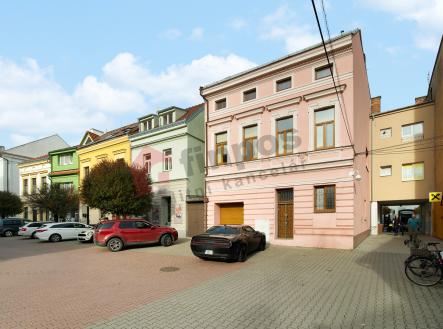 Prodej - dům/vila, 340 m²