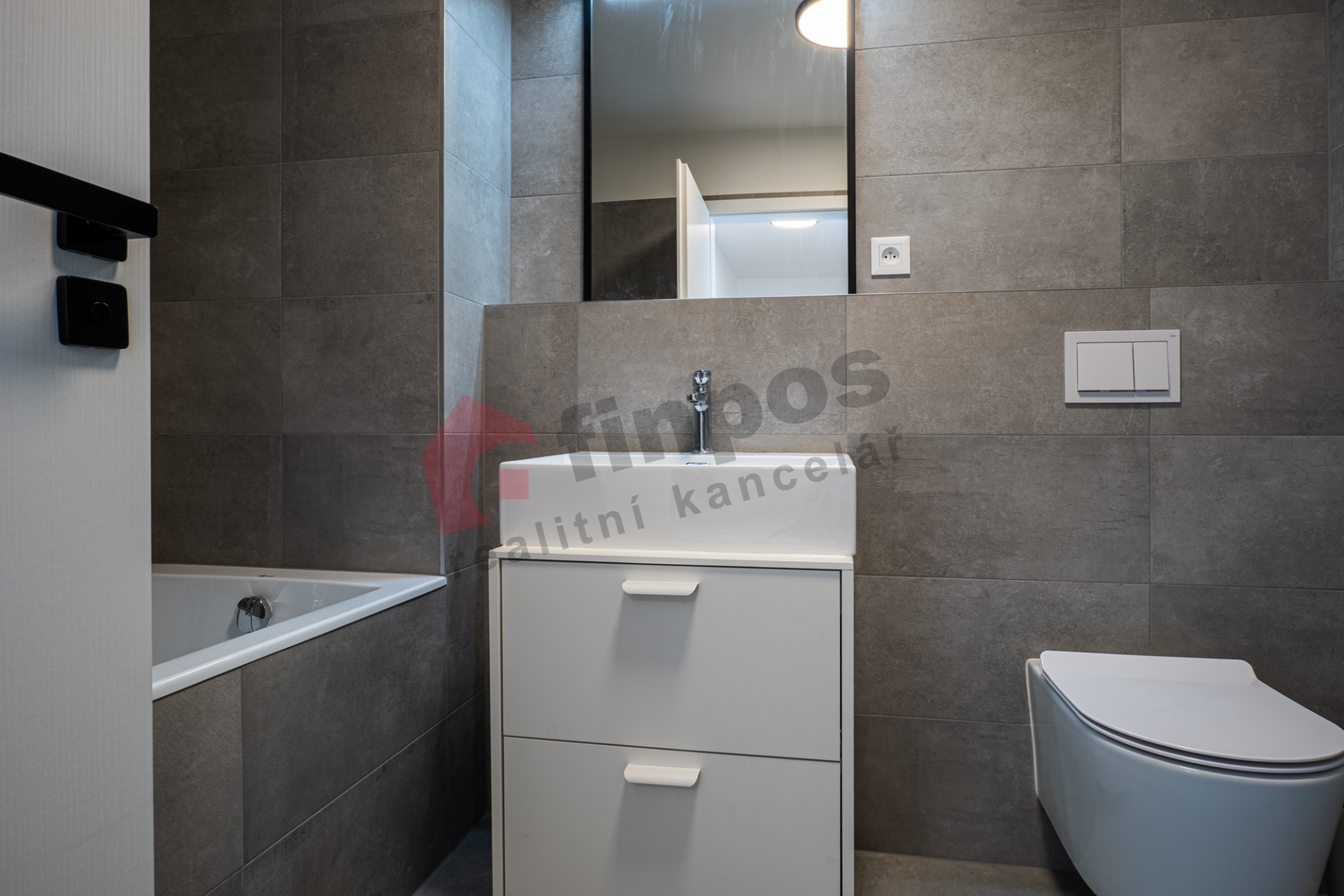 Pronájem bytu Olomouc, Slavonínské zahrady 2+kk 54 m² + lodžie 7 m²