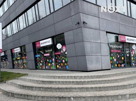 Pronájem - komerční objekt, obchodní centrum, 1 m²