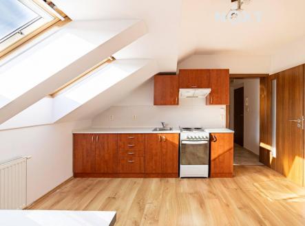 Prodej bytu, 1+1, 41 m²