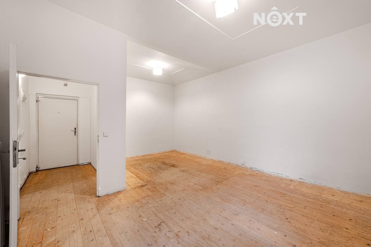 Prodej komerční Kanceláře, 123㎡