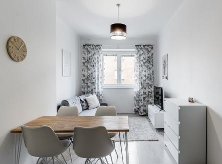 Nad Kajetánkou 28 web (1) | Pronájem bytu, 2+kk, 48 m²