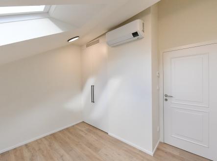 PEG_7772 | Pronájem bytu, 2+kk, 43 m²