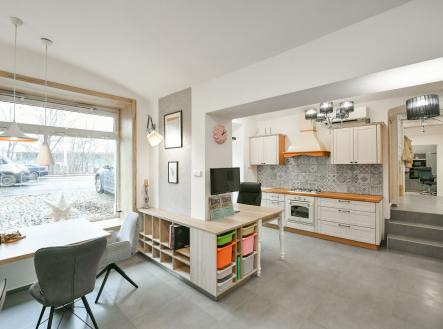 PEG_0469 | Prodej - obchodní prostor, 86 m²