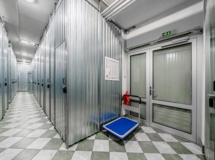 7IV05481 | Pronájem - komerční objekt, sklad, 1 m²