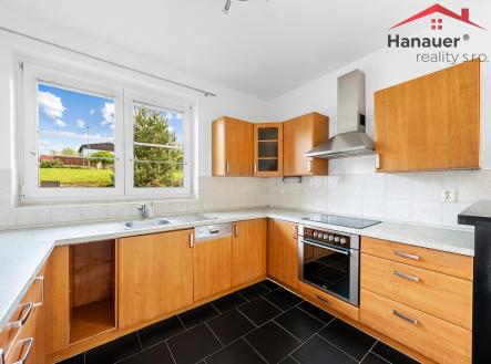 RuŐzîovaü 148_49.jpg | Prodej - dům/vila, 124 m²