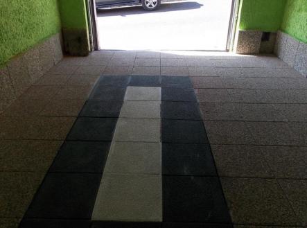 DSCN5830.JPG | Prodej - malý objekt/garáž