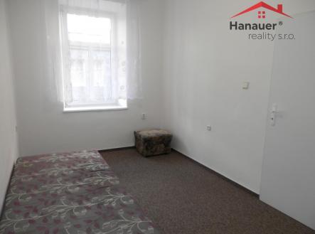 P3270976.JPG | Pronájem bytu, 2+1, 45 m²