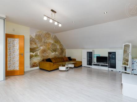 . | Prodej - dům/vila, 166 m²