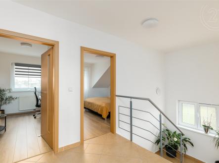 . | Prodej - dům/vila, 171 m²