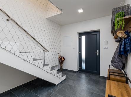 . | Pronájem - dům/vila, 128 m²