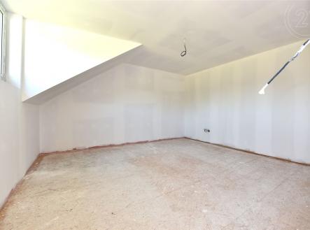 . | Prodej - pozemek pro bydlení, 784 m²