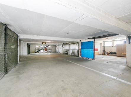 . | Pronájem - malý objekt/garáž