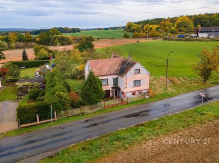 . | Prodej - dům/vila, 210 m²