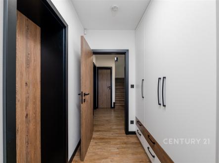 . | Prodej - dům/vila, 162 m²