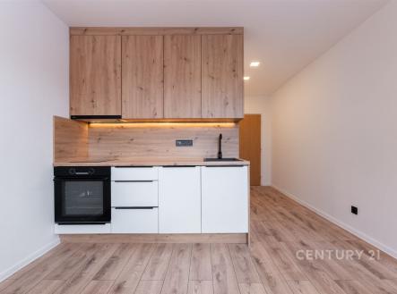 . | Pronájem bytu, 2+kk, 35 m²