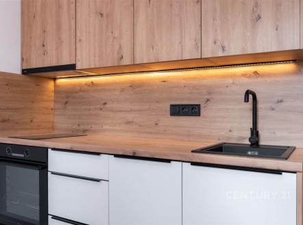 . | Pronájem bytu, 2+kk, 35 m²