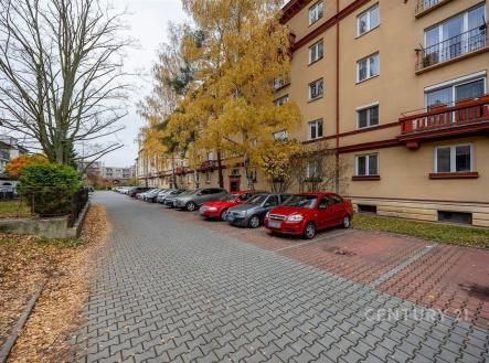 Možnost parkování před domem | Prodej bytu, 2+1, 73 m²
