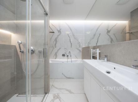 Koupelna v top provedení | Pronájem bytu, 3+kk, 92 m²