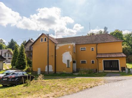 . | Prodej - dům/vila, 300 m²