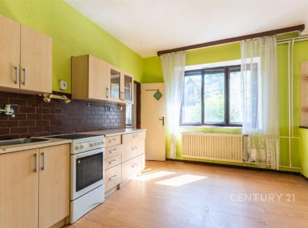 . | Prodej - dům/vila, 300 m²