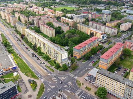 . | Pronájem - kanceláře, 90 m²