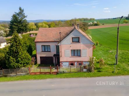 . | Prodej - dům/vila, 210 m²