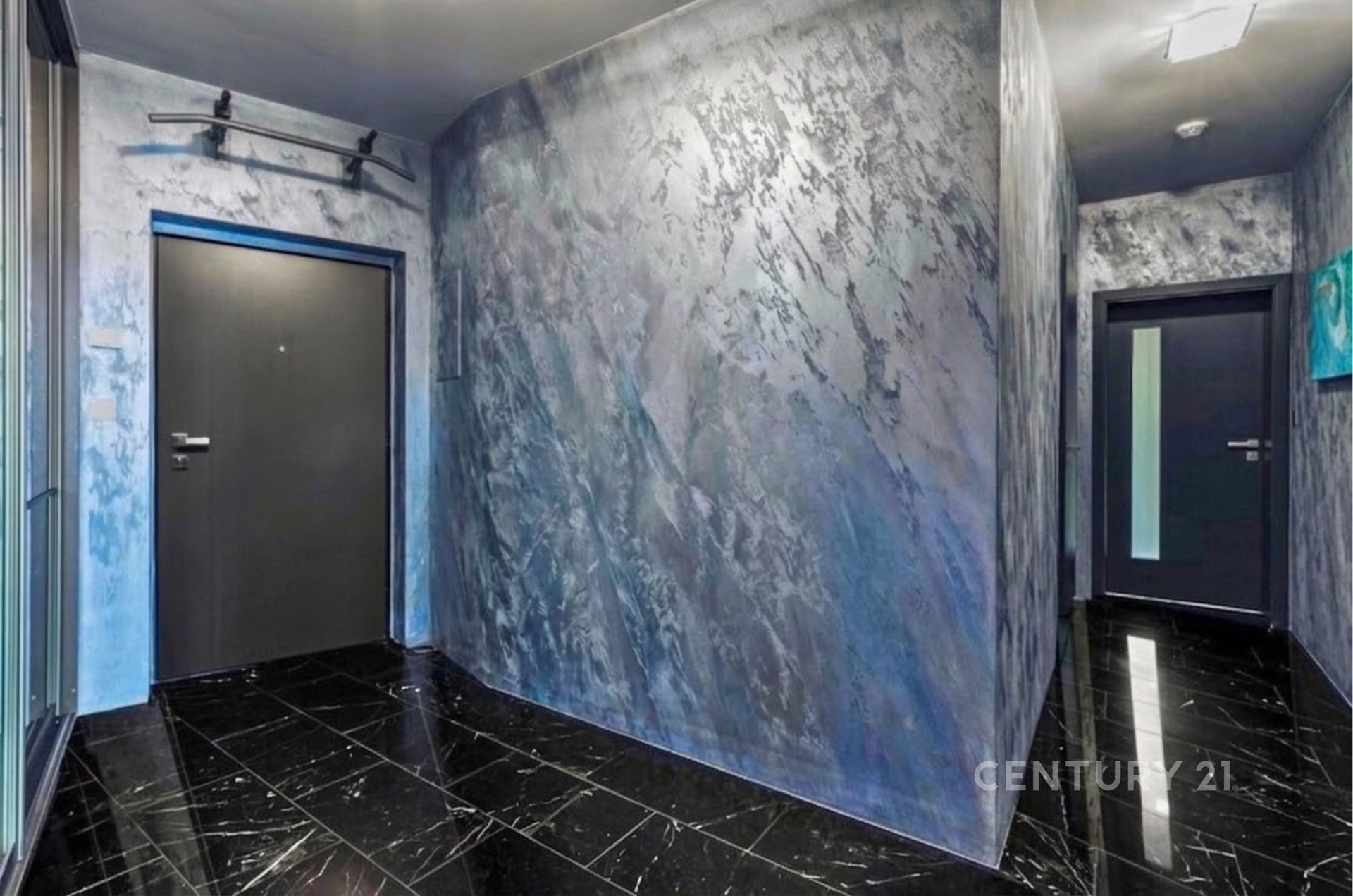 Vyklizená předsíň