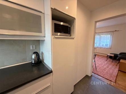 Vybavená kuchyň | Pronájem bytu, 2+1, 56 m²