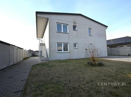 . | Pronájem bytu, 2+kk, 70 m²