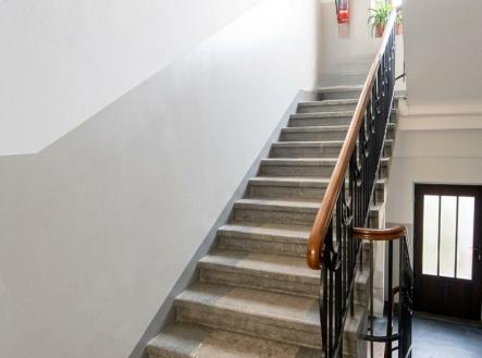 . | Prodej - nájemní dům, 778 m²