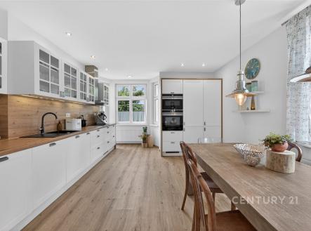 . | Prodej bytu, 4+1, 101 m²