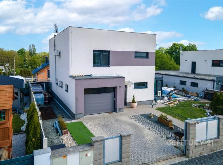 . | Prodej - dům/vila, 167 m²