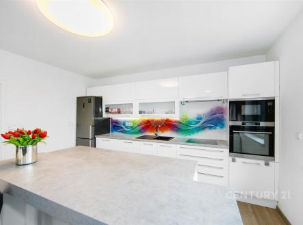 . | Prodej - dům/vila, 167 m²