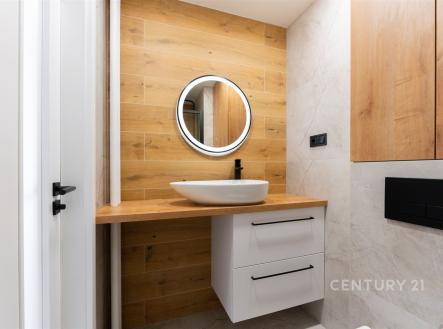 . | Pronájem bytu, 3+1, 56 m²