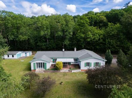 . | Prodej - dům/vila, 273 m²
